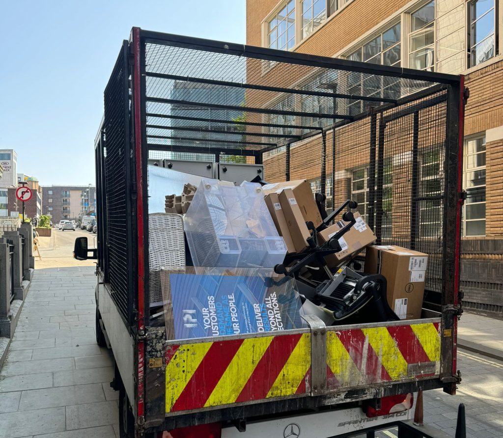 Our 3.5 caged tippers are ideal for areas where skip hire is impossible due to permit restrictions.