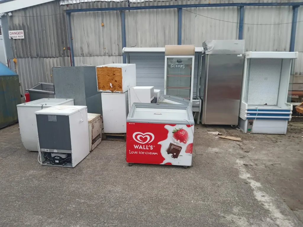 A picture showing the different types of commercial and somestic fridges that the Rubbish Removers clear.